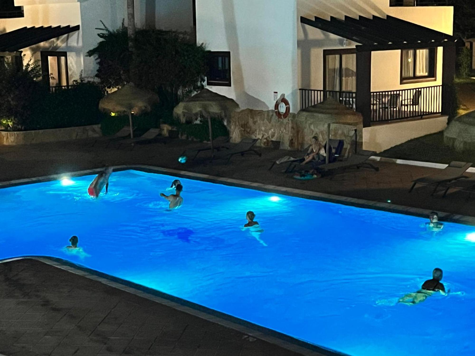 Nuramar Aparthotel Cala en Bosch Ngoại thất bức ảnh