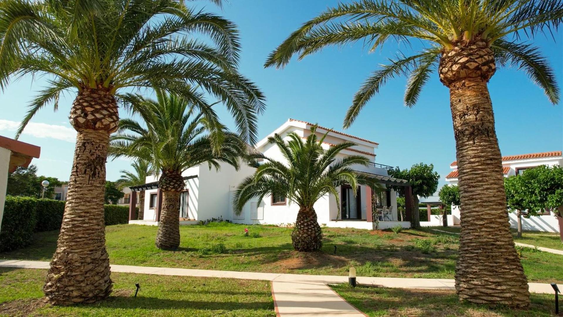 Nuramar Aparthotel Cala en Bosch Ngoại thất bức ảnh