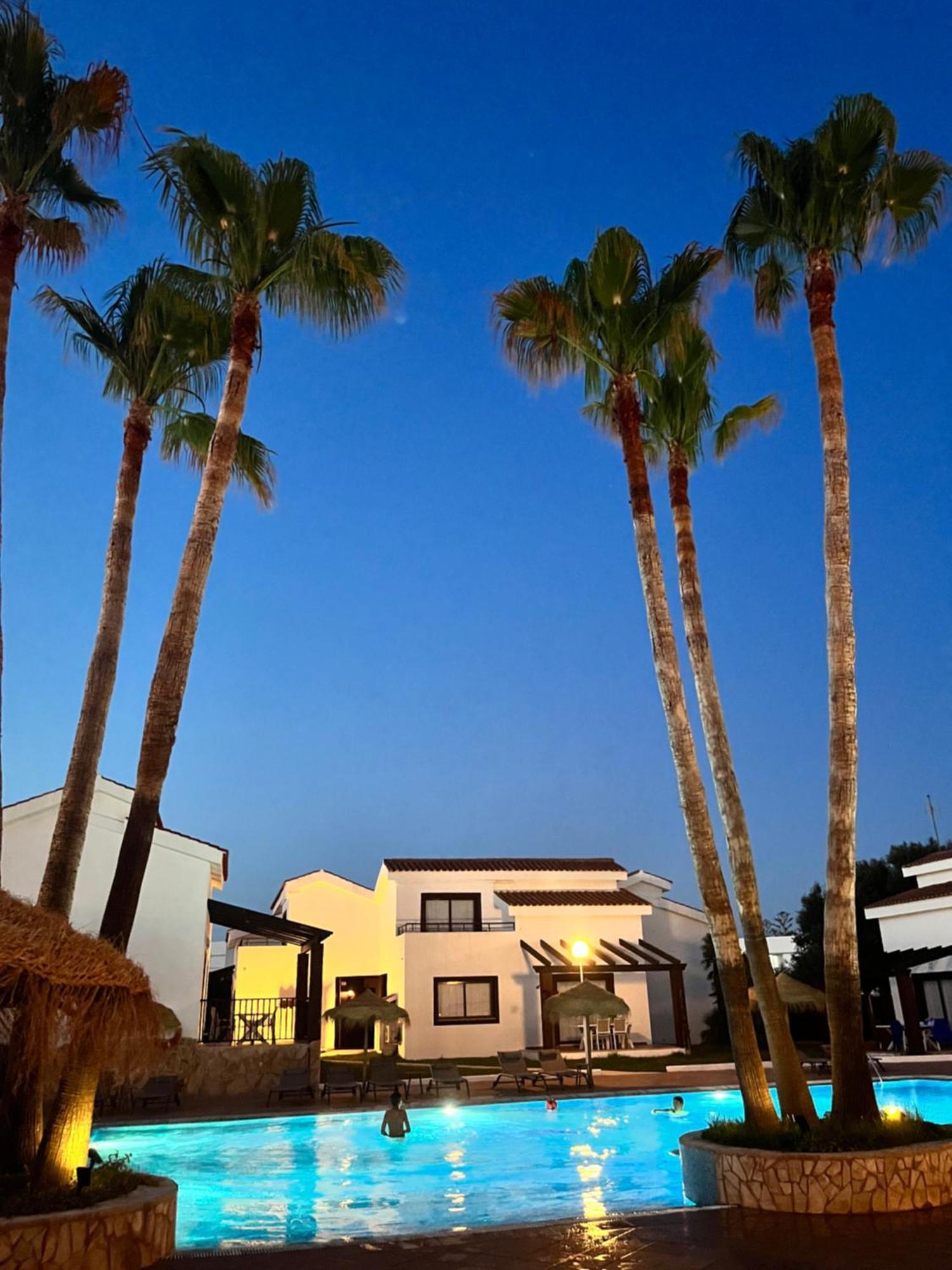 Nuramar Aparthotel Cala en Bosch Ngoại thất bức ảnh