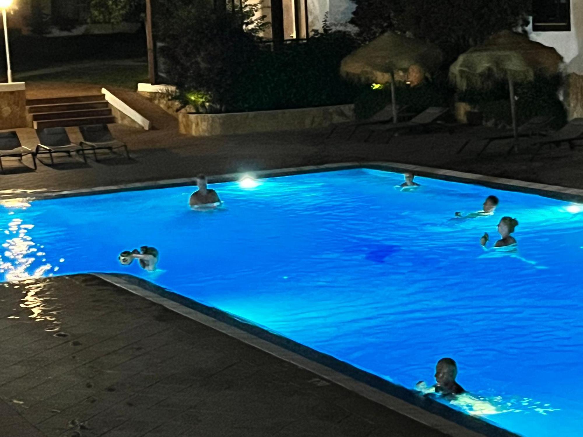 Nuramar Aparthotel Cala en Bosch Ngoại thất bức ảnh